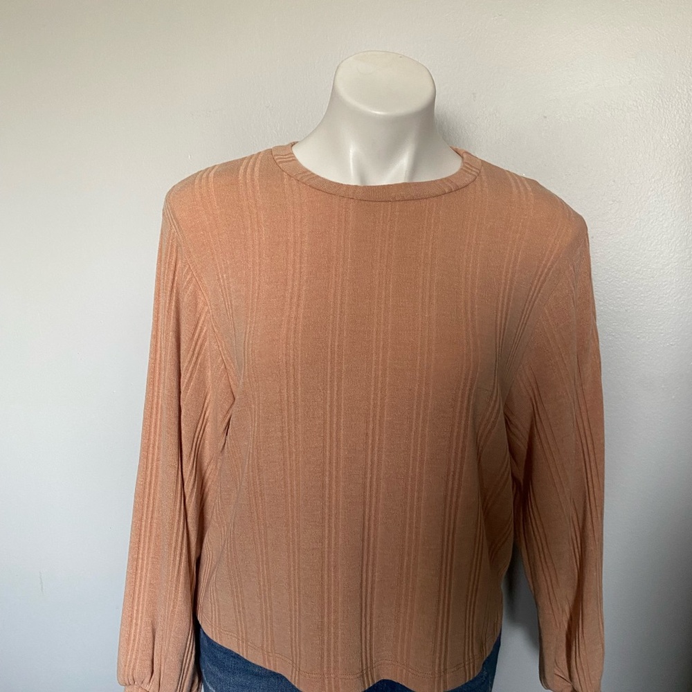 Carly Jean Los Angeles Peach Ribbed Knit Long Sleeve Top
